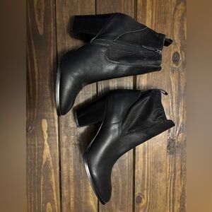 Donald J. Pliner Black Ankle Boots with Elastic Side Panels and Rounded Toe